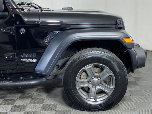 Used 2021 Jeep Wrangler Unlimited Sport image 10