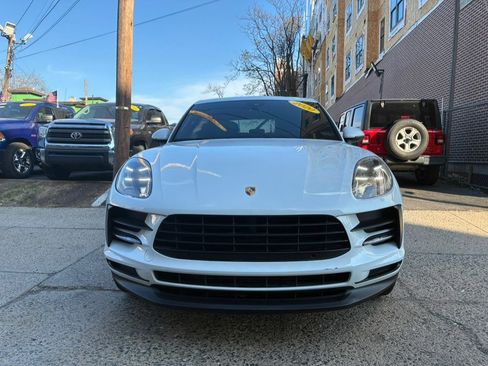 Used 2020 Porsche Macan image 2