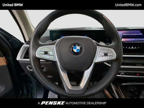 Certified 2025 BMW X7 xDrive40i image 6