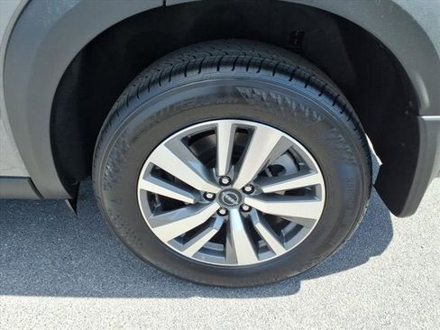 New 2026 Nissan Pathfinder SL AWD/4WD image 4