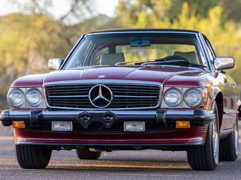 Used 1989 Mercedes-Benz 560 SL image 6