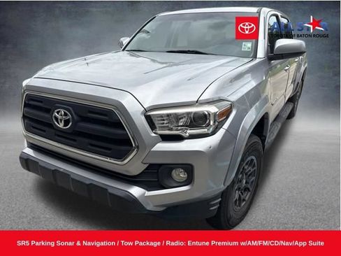 Used 2017 Toyota Tacoma SR5 w/ Tow Package RWD image 1