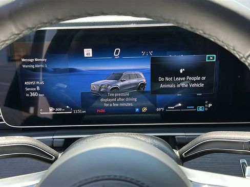 Used 2026 Mercedes-Benz GLS 450 4MATIC image 15