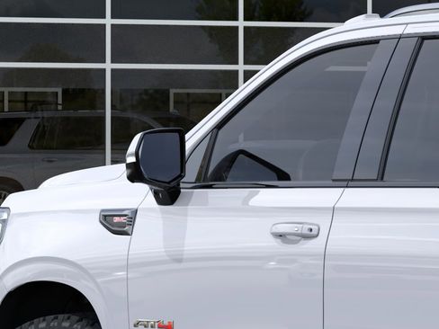 New 2026 GMC Yukon XL AT4 AWD/4WD image 12