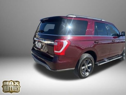 Used 2021 Ford Expedition XLT image 18