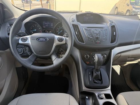 Used 2015 Ford Escape SE FWD image 14