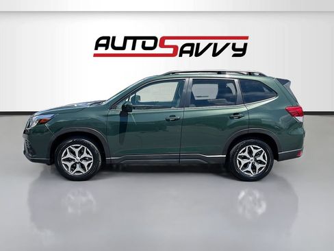 Used 2024 Subaru Forester Premium AWD/4WD image 4