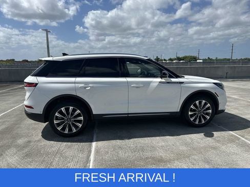 Used 2022 Lincoln Corsair Reserve w/ Equipment Group 201A image 20