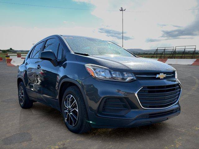 Used 2019 Chevrolet Trax LS w/ LPO, Cargo Package FWD image 2