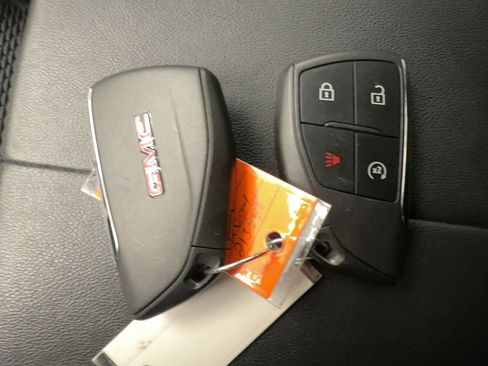 Certified 2025 GMC Terrain Elevation image 29