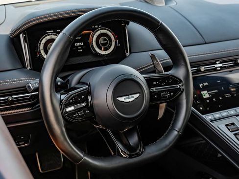 Used 2024 Aston Martin DB12 Coupe RWD image 11