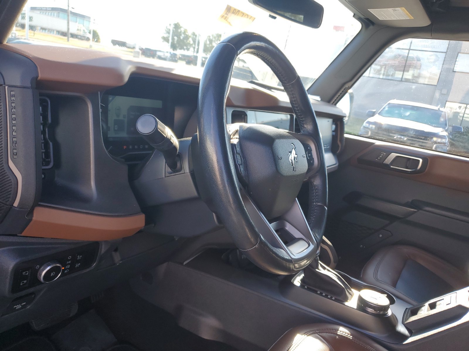 Used 2024 Ford Bronco Outer Banks w/ Sasquatch Package AWD/4WD image 18