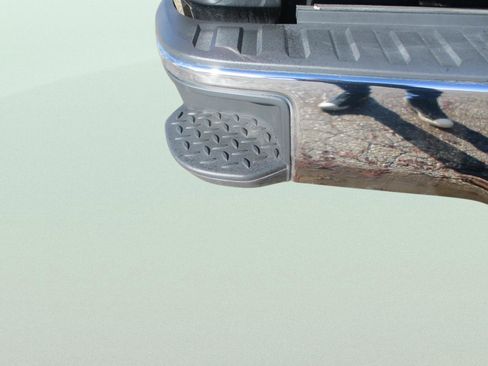 Used 2018 Chevrolet Silverado 1500 LT image 11