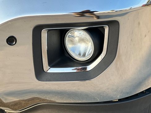 Used 2015 GMC Sierra 2500 Denali w/ Duramax Plus Package image 10