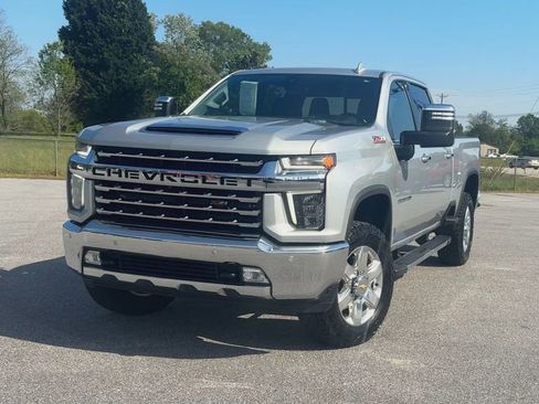 Certified 2022 Chevrolet Silverado 3500 LTZ w/ LTZ Convenience Package image 3