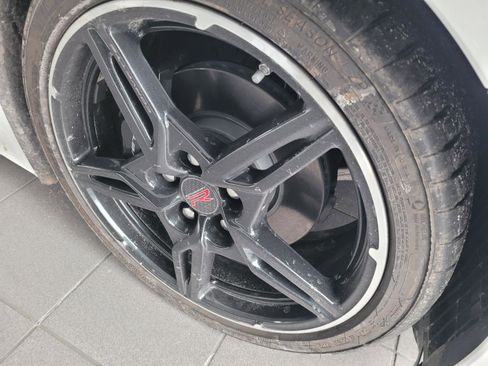 Used 2024 Chevrolet Corvette 2LT image 5