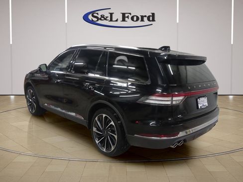 Used 2025 Lincoln Aviator Reserve w/ Equipment Group 201A image 3