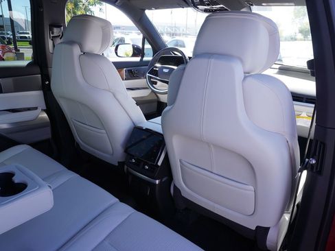 New 2026 Cadillac Vistiq Sport AWD/4WD image 11