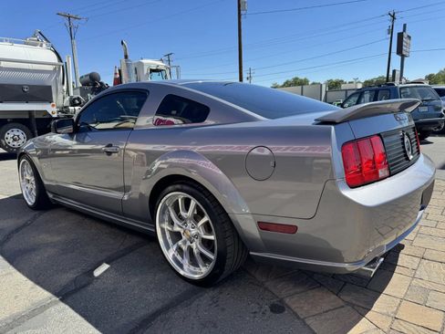 Used 2007 Ford Mustang GT Premium RWD image 4