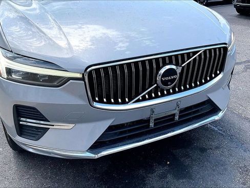 Used 2023 Volvo XC60 B5 Plus AWD/4WD image 5