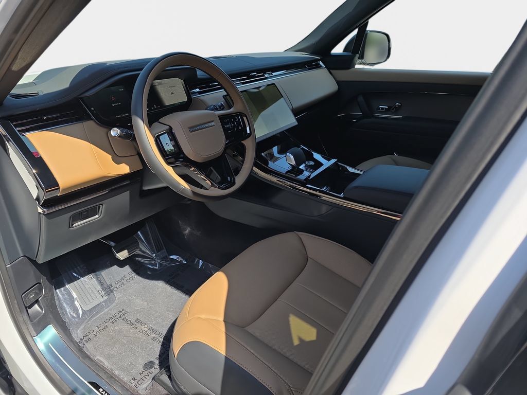 New 2026 Land Rover Range Rover Sport Dynamic SE AWD/4WD image 13