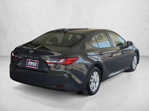Used 2025 Toyota Camry LE AWD/4WD image 6