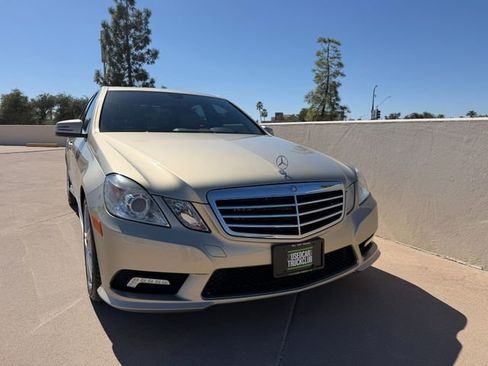 Used 2011 Mercedes-Benz E 550 Sedan w/ Premium 1 Pkg image 13