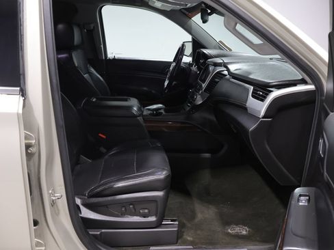 Used 2016 GMC Yukon XL SLT AWD/4WD image 25