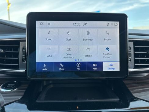 Used 2024 Ford Explorer Limited image 41