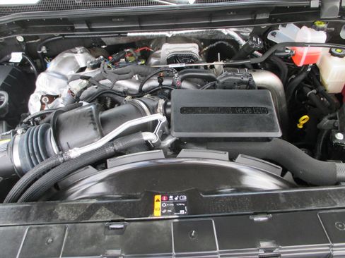 Used 2025 Chevrolet Silverado 2500 LT w/ Convenience Package AWD/4WD image 26