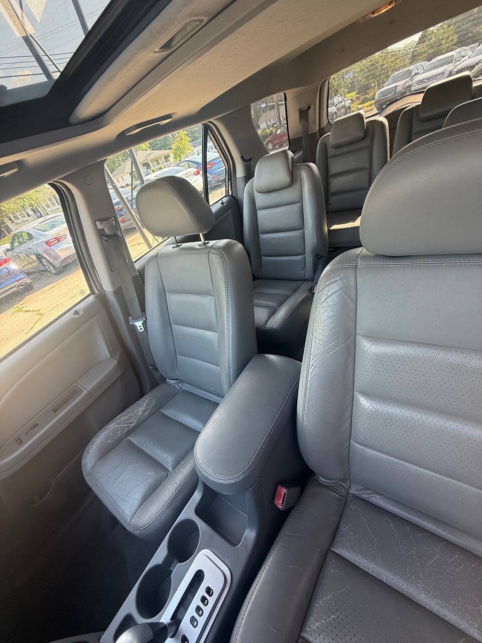Used 2007 Ford Freestyle SEL FWD image 28