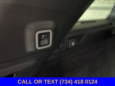 Used 2022 Jeep Grand Cherokee Summit w/ Luxury Tech Group V AWD/4WD image 13