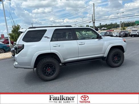 Used 2023 Toyota 4Runner TRD Off-Road AWD/4WD image 7