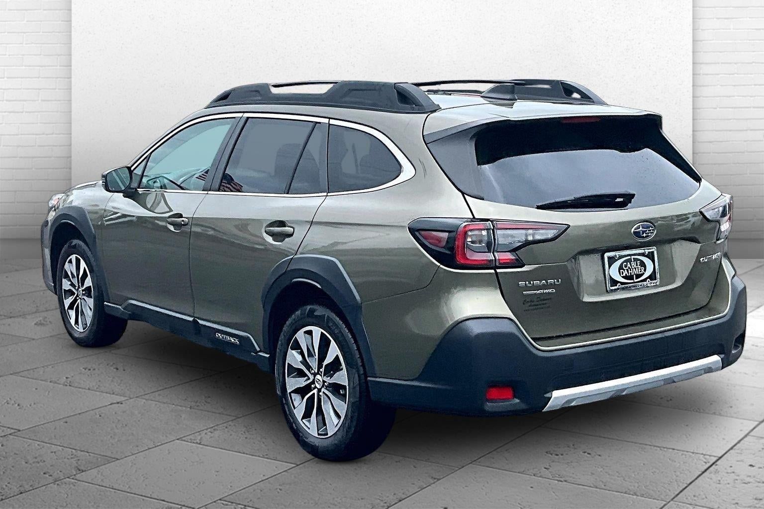 Used 2024 Subaru Outback Limited AWD/4WD image 11