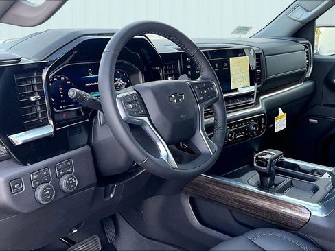 New 2026 Chevrolet Silverado 1500 LT Trail Boss w/ LT Trail Boss Premium Package image 3