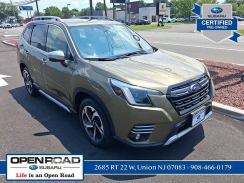 Used 2023 Subaru Forester Touring AWD/4WD image 4