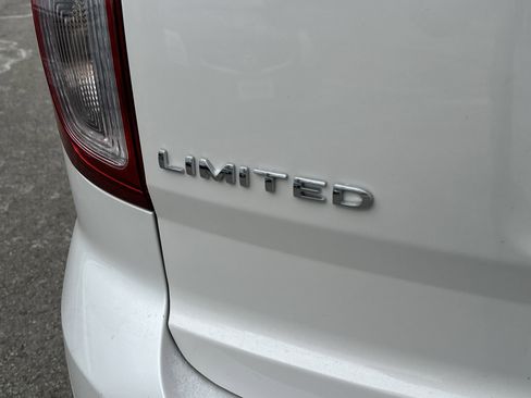 Used 2015 Ford Explorer Limited w/ Equipment Group 301A image 11