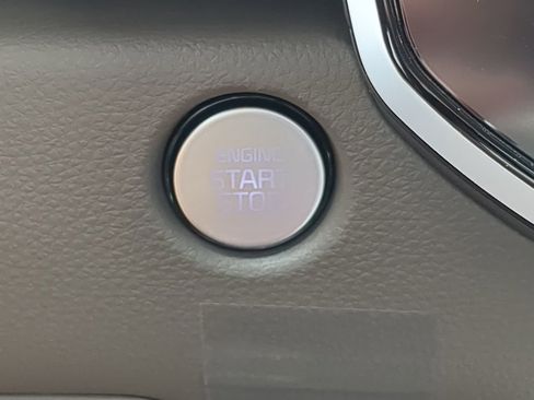 New 2026 Kia Carnival EX FWD image 26