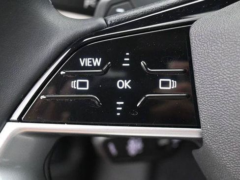 Used 2025 Audi Q5 Premium w/ Convenience Package AWD/4WD image 16