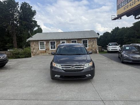 Used 2011 Honda Odyssey Touring image 2