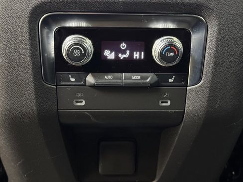 Used 2021 GMC Yukon Denali image 18