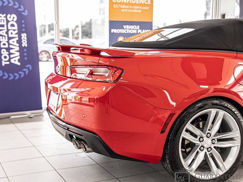 Used 2017 Chevrolet Camaro LT RWD image 12