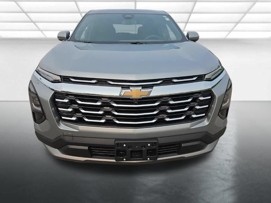 New 2027 Chevrolet Equinox LT FWD image 2