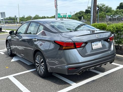 Certified 2025 Nissan Altima 2.5 SV w/ SV Premium Package FWD image 6
