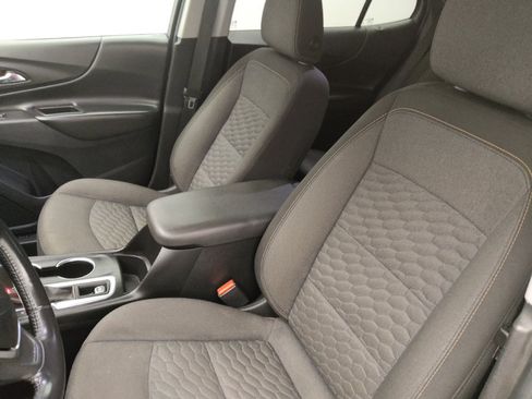 Used 2020 Chevrolet Equinox LT FWD image 17