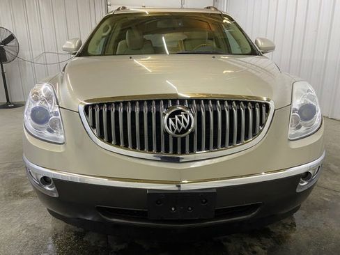 Used 2009 Buick Enclave CXL w/ Entertainment Package #2 image 2