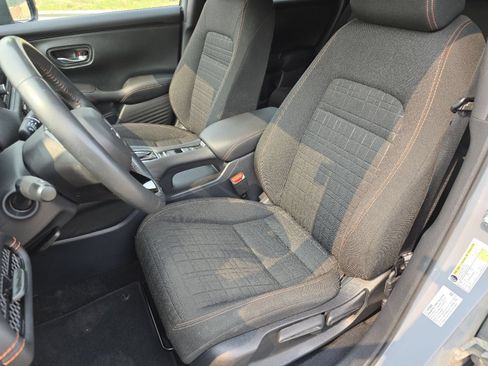 Used 2025 Honda HR-V Sport image 25