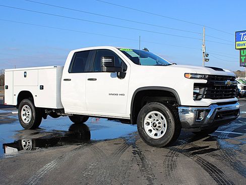 Used 2024 Chevrolet Silverado 3500 W/T w/ WT Convenience Package image 3