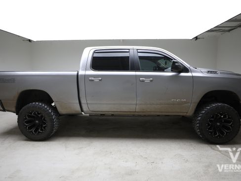Used 2020 RAM 1500 Big Horn AWD/4WD image 5