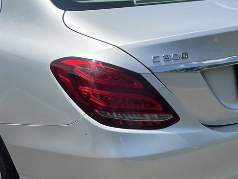 Used 2017 Mercedes-Benz C 300 4MATIC Sedan image 17